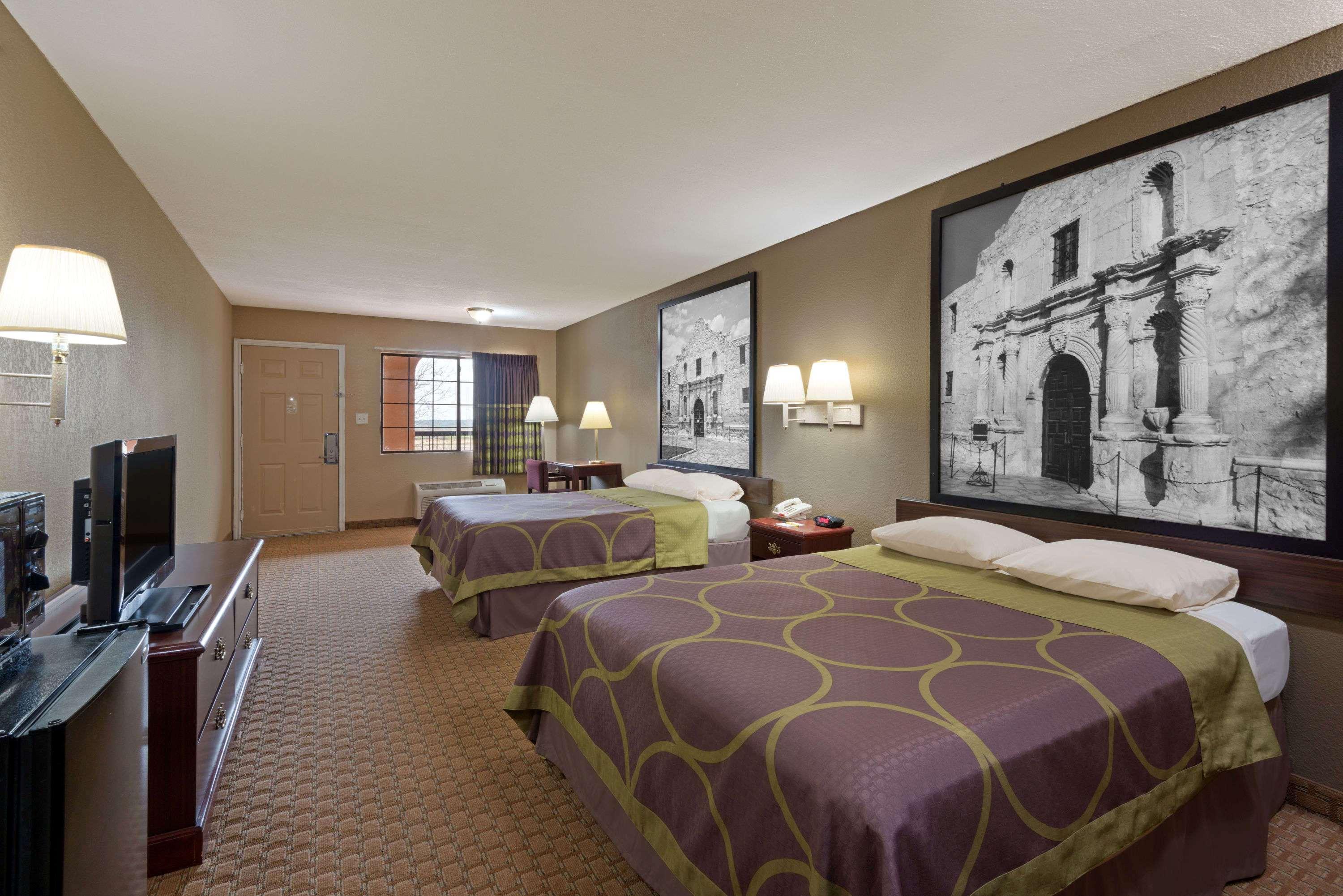 Super 8 By Wyndham San Antonio/Riverwalk Area Eksteriør bilde